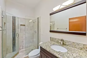 8310 Regents Rd, San Diego, CA 92122 - Photo 16