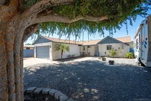 13810 Tobiasson Rd, Poway, CA 92064 - Photo 2