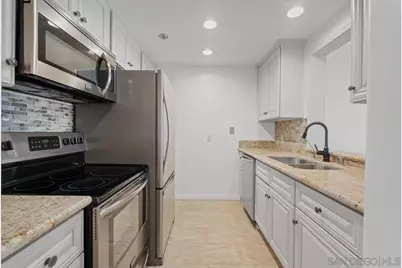  3890 Nobel #304, San Diego, CA 92122 - Photo 2