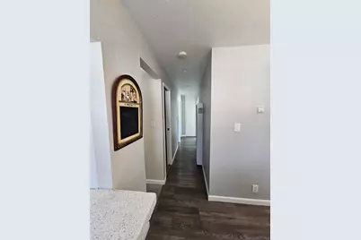  4858 Chateau Drive, San Diego, CA 92117 - Photo 12