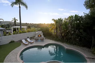  7001 Almaden Ln, Carlsbad, CA 92009 - Photo 6