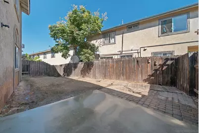  453 Calle Elegante, Vista, CA 92083 - Photo 22
