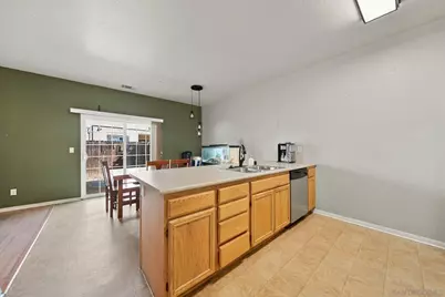  453 Calle Elegante, Vista, CA 92083 - Photo 20