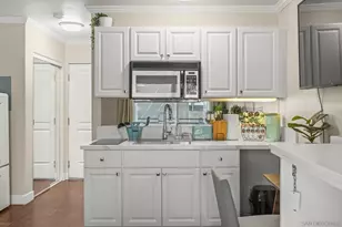 1021 Scott St, San Diego, CA 92106 - Photo 12