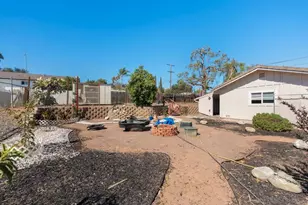 1242 Hillcrest Ln, Fallbrook, CA 92028 - Photo 40