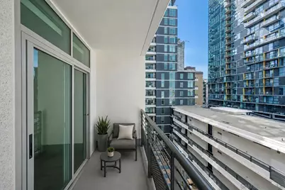  425 W Beech Street #721, San Diego, CA 92101 - Photo 2