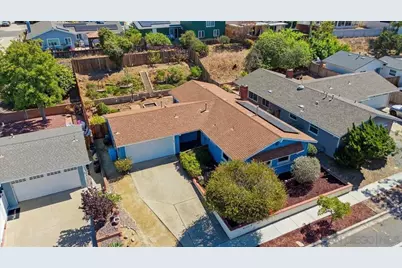  4251 Moraga Avenue, San Diego, CA 92117 - Photo 2