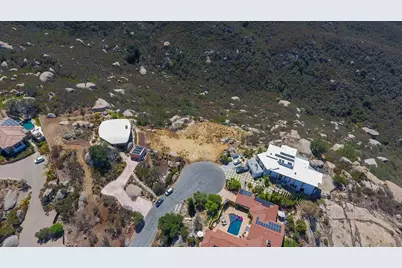  10011 Tall Oak Dr #n/a, Escondido, CA 92026 - Photo 12