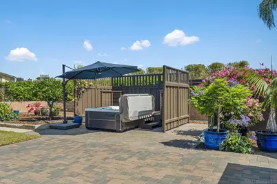  3762 Baker St, San Diego, CA 92117 - Photo 6