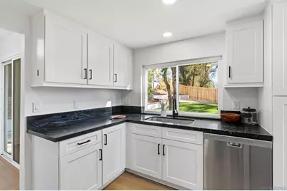  313 Paseo Marguerita, Vista, CA 92084 - Photo 18