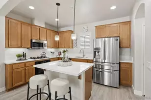 10505 Zenor Ln, San Diego, CA 92127 - Photo 2