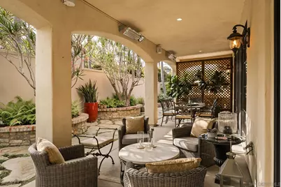 1040 Crest Dr, Encinitas, CA 92024 - Photo 2