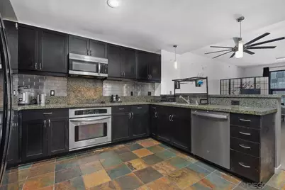  1150 J St #524, San Diego, CA 92101 - Photo 2
