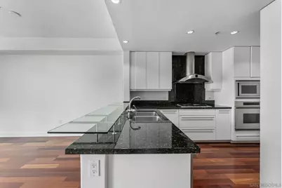  1199 Pacific Hwy #704, San Diego, CA 92101 - Photo 12