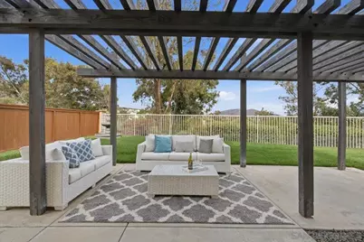  731 Dry Creek Dr, Chula Vista, CA 91914 - Photo 12