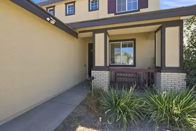  875 Seymour Way, Perris, CA 92571 - Photo 6