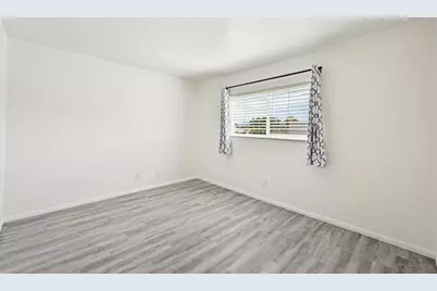  9469 Carlton Oaks Dr. #A, Santee, CA 92071 - Photo 14