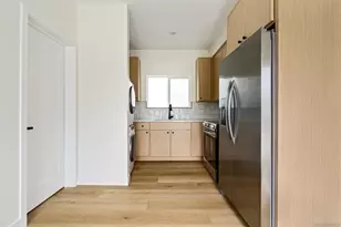 1953 Emerald St, San Diego, CA 92109 - Photo 44