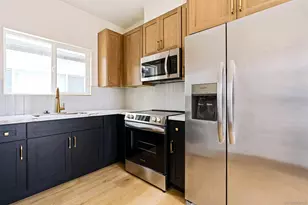 1953 Emerald St, San Diego, CA 92109 - Photo 40