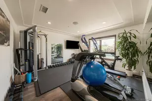 5431 Candlelight Dr, La Jolla, CA 92037 - Photo 34