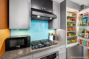 700 W E St, San Diego, CA 92101 - Photo 6