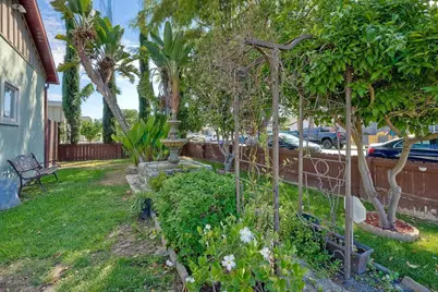  587 Wayne, El Cajon, CA 92021 - Photo 2