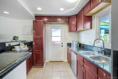  587 Wayne, El Cajon, CA 92021 - Photo 14