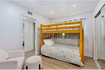  7509 Draper #210, La Jolla, CA 92037 - Photo 16
