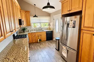 230 Tarango Pl, Spring Valley, CA 91977 - Photo 20