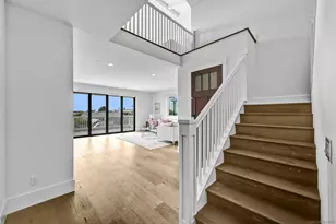 7209 Fay Ave, La Jolla, CA 92037 - Photo 2