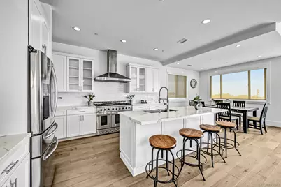  7209 Fay Ave, La Jolla, CA 92037 - Photo 4