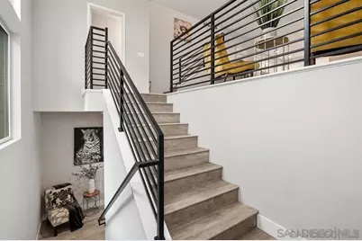  347 Oak Ave, Carlsbad, CA 92008 - Photo 8