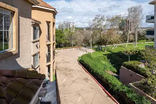 580 Camino De La Reina, San Diego, CA 92108 - Photo 4