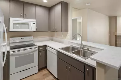  580 Camino De La Reina #321, San Diego, CA 92108 - Photo 16
