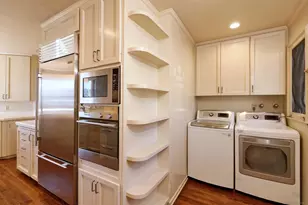 7755 Ludington Pl, La Jolla, CA 92037 - Photo 10