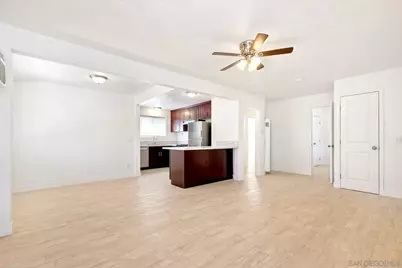  905 W Washington Ave, El Cajon, CA 92020 - Photo 4