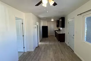 905 W Washington Ave, El Cajon, CA 92020 - Photo 16