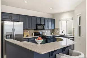 425 S Meadowbrook Dr, San Diego, CA 92114 - Photo 10