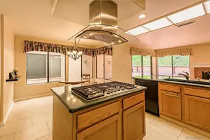 2268 Valley Rd, Oceanside, CA 92056 - Photo 10