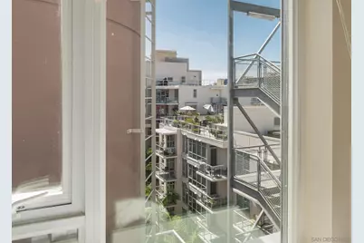  825 W Beech Street #403, San Diego, CA 92101 - Photo 26