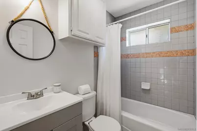  1644 Tamarack Ave, Carlsbad, CA 92008 - Photo 18