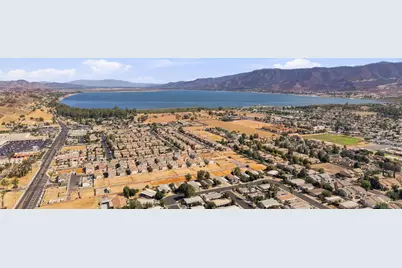  16377 Lakeshore Dr. #2F, Lake Elsinore, CA 92530 - Photo 2