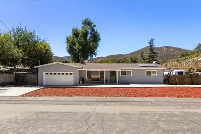  3620 Foxley Dr, Escondido, CA 92027 - Photo 2