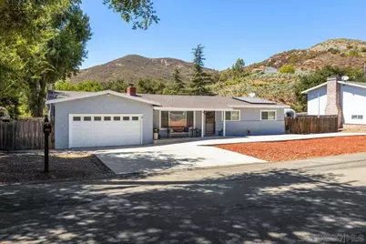  3620 Foxley Dr, Escondido, CA 92027 - Photo 4