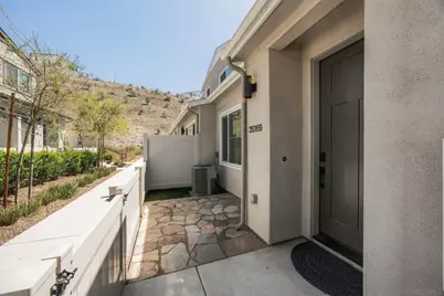  35169 Rangpur Ln, Fallbrook, CA 92028 - Photo 6