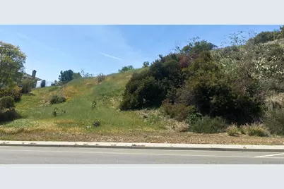  16 Esperanza Drive #16, La Verne, CA 91750 - Photo 4