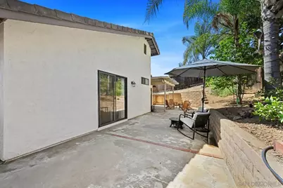  1690 Madrone Glen, Escondido, CA 92027 - Photo 18