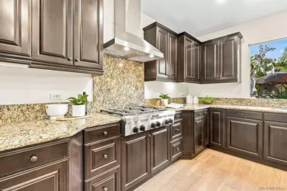  3051 Vineyard Way, Chula Vista, CA 91914 - Photo 16