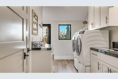  7173 Obelisco Cir, Carlsbad, CA 92009 - Photo 40