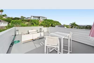  5673 Linda Rosa Ave, La Jolla, CA 92037 - Photo 32